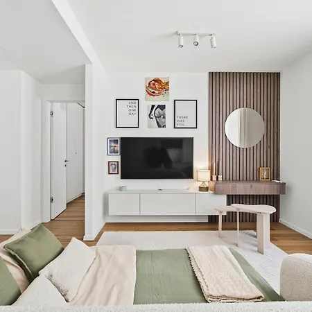 Apartamento Danube&castle-side New Residence,old Town, Free Parking